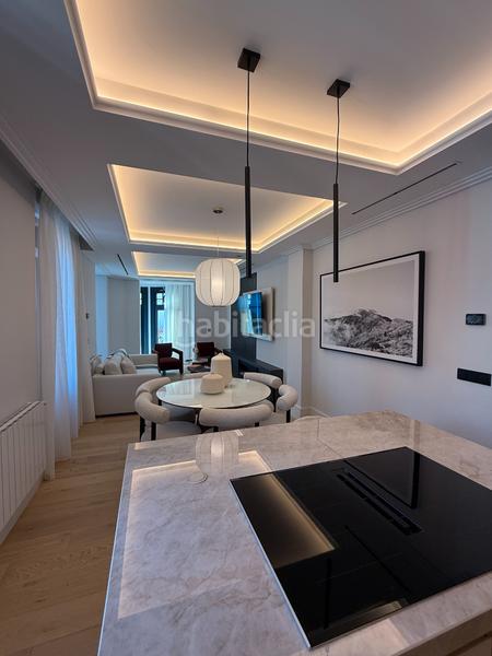 Foto c87a7fb6-7b27-4c53-82cc-3c93a7e6f95e. Flat with fireplace heating in Sol Madrid