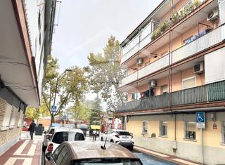 Etagenwohnung in Calle ruiz de alarnes 2. Estupendo piso en venta