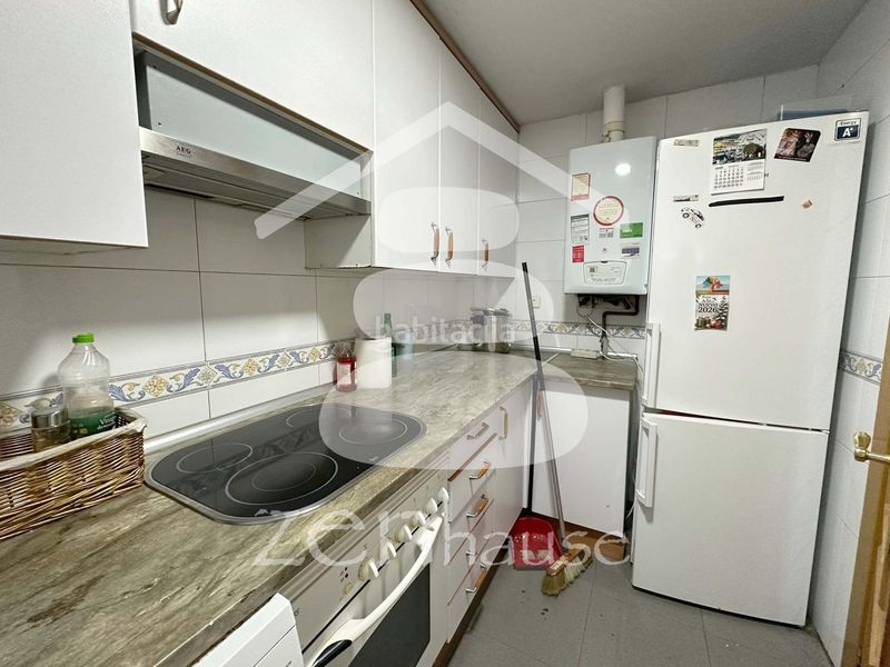 Foto 03c5147c-3b3a-48f1-8ee3-87f4cc24145d. Pis amb aparcament a Montserrat-Parque Empresarial San Fernando de Henares