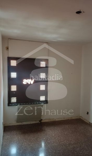 Foto 742deed8-b37d-4db4-997a-13fa4878b3c2. Piso en Almendrales Madrid