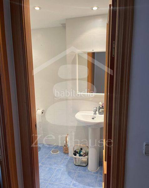 Foto 6a0a5abd-6eb5-45a4-9659-0840a2b81d82. Lloguer pis amb calefacció aparcament a Guindalera Madrid