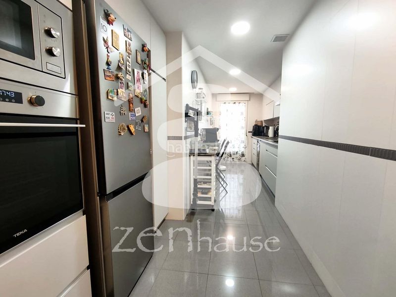 Foto 0a64990f-5e9c-419e-b7a2-408744ffec97. Flat with heating parking pool in San Isidro Getafe