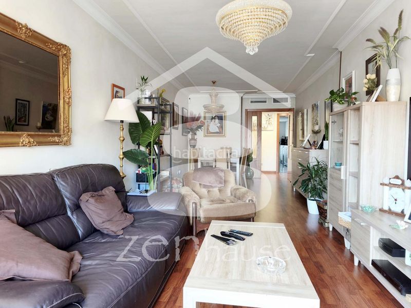 Foto 1f0dbd57-6214-4f69-a87b-684dfe353dd5. Flat with heating parking pool in San Isidro Getafe