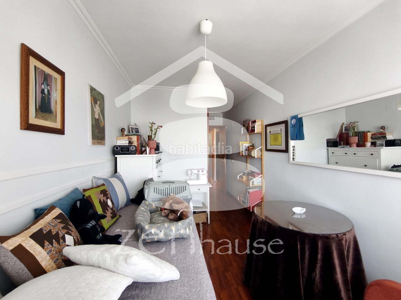 Foto a50e43fc-7caa-403d-a980-b4abb5f3d108. Flat with heating parking pool in San Isidro Getafe