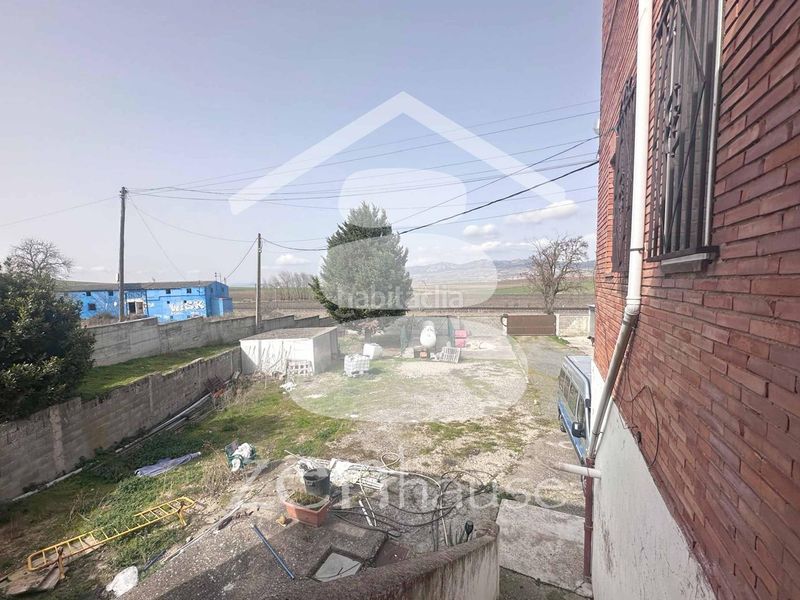 Foto 027185a1-18c5-4aa9-bef3-83507582f254. Edificio en Fuentebureba