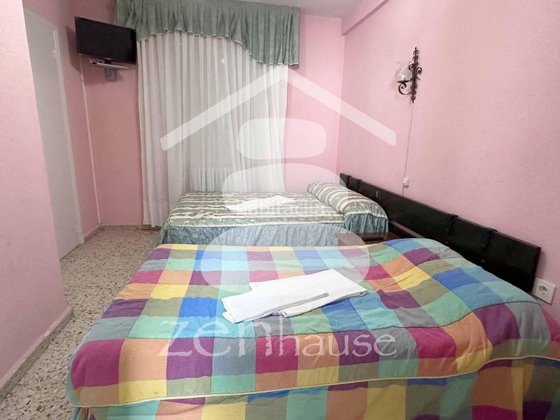 Foto b1d757c3-cb4c-467e-9f90-67f64e2fe692. Edificio en Fuentebureba