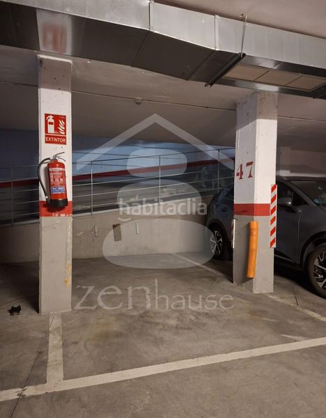 Foto db8a961d-60e8-42a8-aabb-bede30a29344. Parking coche en Centro Getafe
