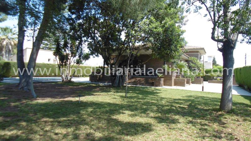 Foto 44d977d4-717e-4b40-b6bf-1c057d04b469. Chalet  independiente en El Carme-Sant Agustí-Bonavista Eliana (l´)