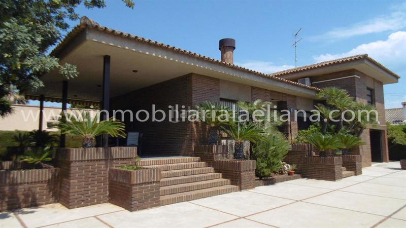 Foto a2cd1e8e-c89e-40e5-91d6-0c631f1b679f. Chalet  independiente en El Carme-Sant Agustí-Bonavista Eliana (l´)
