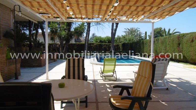 Foto ed082c96-ff97-4b81-acd1-334b77add6e2. Chalet  independiente en El Carme-Sant Agustí-Bonavista Eliana (l´)