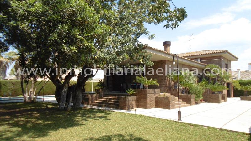 Foto ef7f1c53-92f3-4195-8b33-7c95059340bc. Chalet  independiente en El Carme-Sant Agustí-Bonavista Eliana (l´)