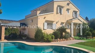Chalet en El Carme-Sant Agustí-Bonavista. Chalet independiente