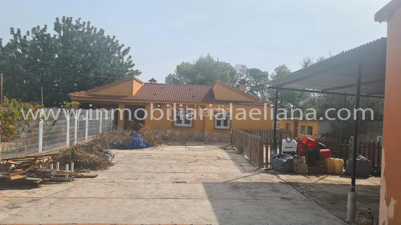 Foto 0b154734-e643-4288-89a6-d8b2eadc79be. Chalet avec parking piscine dans Urbanizaciones Llíria