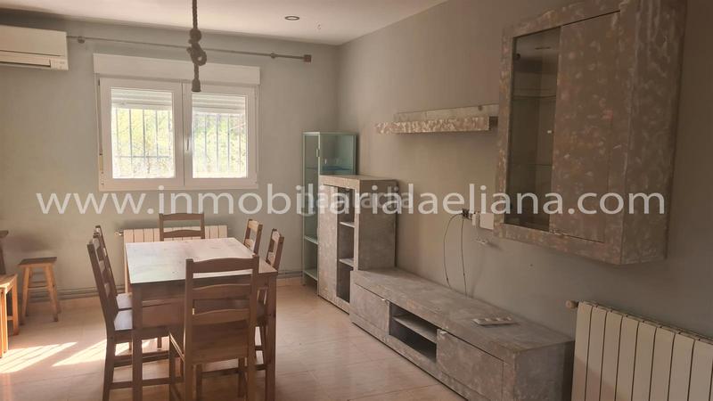 Foto 11fb74fa-76cc-409f-ad53-ca15a9f9d85e. Chalet avec parking piscine dans Urbanizaciones Llíria