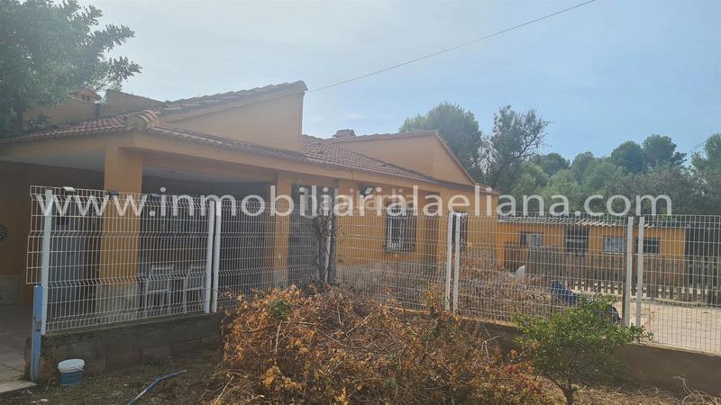 Foto 2893361c-0ec8-4eee-954b-c00a816ddb5d. Chalet avec parking piscine dans Urbanizaciones Llíria