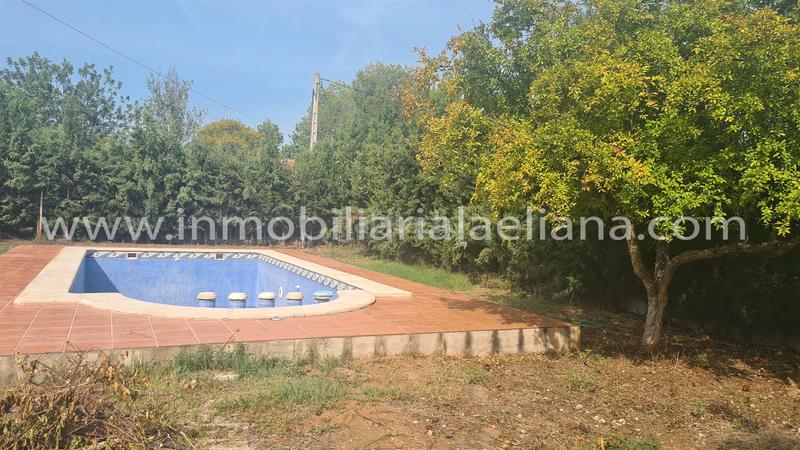 Foto 852c56fe-810f-42a0-b6f0-153077c815a9. Chalet avec parking piscine dans Urbanizaciones Llíria