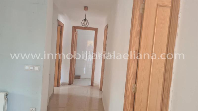 Foto 90d2ba58-bd0b-4dd0-ba42-338e0d4c3fbe. Chalet avec parking piscine dans Urbanizaciones Llíria