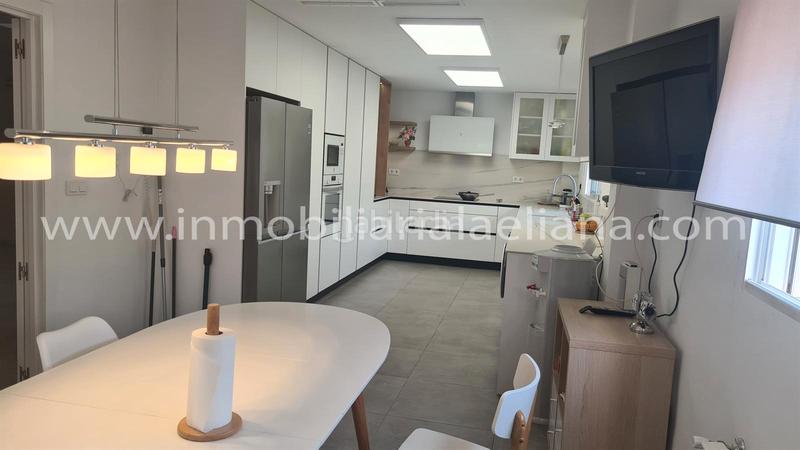 Foto 04e560f4-27f8-4dbc-8738-e2479202f217. Xalet amb calefacció aparcament piscina a El Carme-Sant Agustí-Bonavista Eliana (l´)