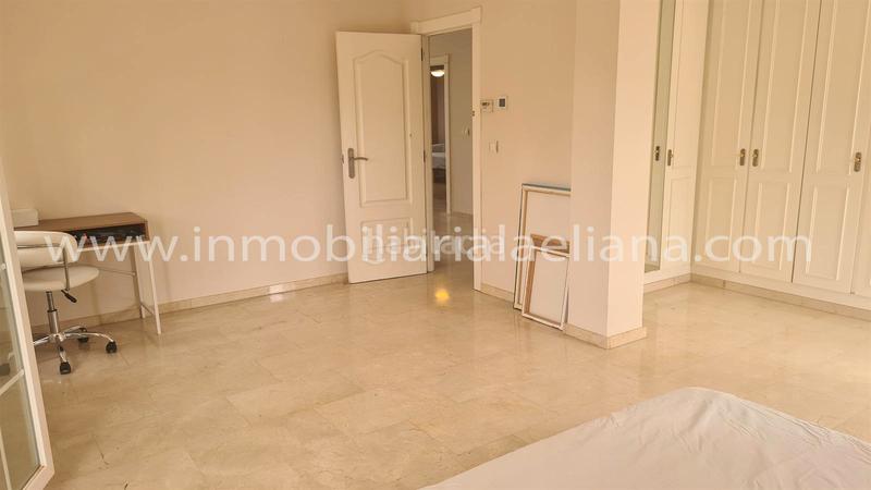 Foto 33fdc076-27b6-4b9a-be57-94bcb3a2d246. Xalet amb calefacció aparcament piscina a El Carme-Sant Agustí-Bonavista Eliana (l´)