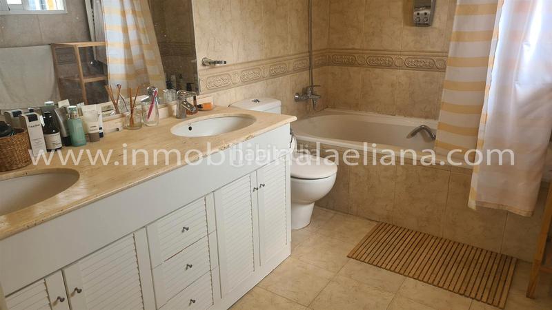 Foto 83620658-28f4-42a6-8a6c-613bb57d7d74. Xalet amb calefacció aparcament piscina a El Carme-Sant Agustí-Bonavista Eliana (l´)