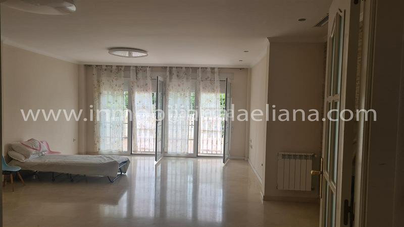 Foto aa2ce92a-9d6b-4d1c-b2d0-df0b1d59b592. Xalet amb calefacció aparcament piscina a El Carme-Sant Agustí-Bonavista Eliana (l´)