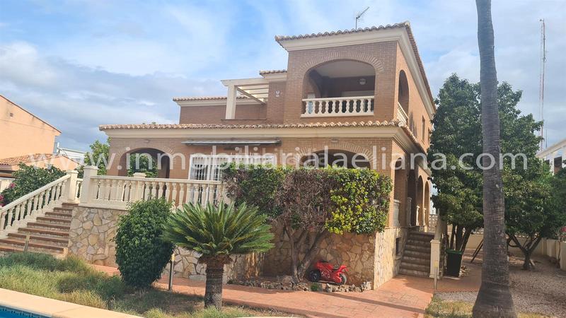 Foto f6a692e8-ef52-4f32-b953-f13d52cf9fed. Xalet amb calefacció aparcament piscina a El Carme-Sant Agustí-Bonavista Eliana (l´)