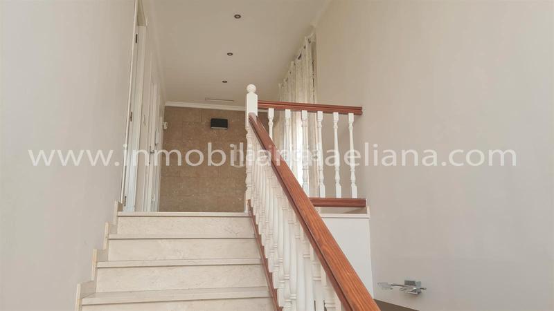 Foto fd27d75f-f654-4d8b-8926-3e440f1b08fe. Xalet amb calefacció aparcament piscina a El Carme-Sant Agustí-Bonavista Eliana (l´)