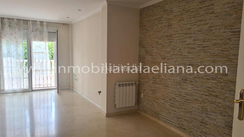 Foto fef1003b-b2d6-42f9-a626-cb1c6d83997a. Xalet amb calefacció aparcament piscina a El Carme-Sant Agustí-Bonavista Eliana (l´)