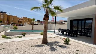 Xalet a Huerta nueva 5. Chalet en venta en huerta nueva, 3 dormitorios.