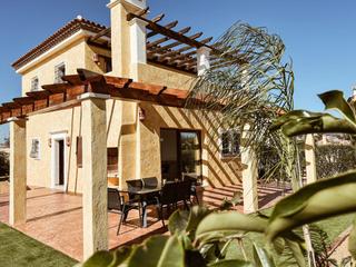 Casa a Las cunas. Casa en venta en desert springs golf club, 4 dormitorios.