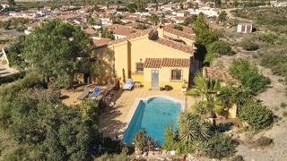 Chalet à Las estrellas 1. Chalet en venta en los menchones, 3 dormitorios.