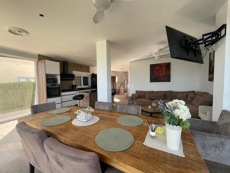 Foto 42b9e80f-eba1-41e3-ad80-b3850854df2a. Chalet in de palomares 16 in Cala Marqués Vera