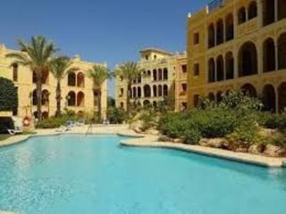 Pis a Al-8104 42. Piso en venta en desert springs golf club, 2 dormitorios.