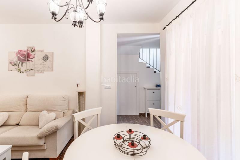 Foto 5f74a853-2e55-4768-b614-9dbe4a85a19a. Duplex in juan sebastian elcano 1 in Las Marinas - Pueblo Laguna Vera