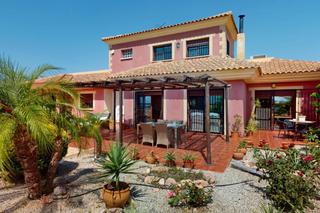 Chalet à Garrobillo. Villa en venta en aguilas, 4 dormitorios.