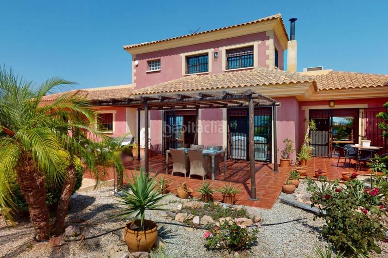 Foto 7c703c40-82cb-43d6-b7df-9b0935d54bcf. Chalet en garrobillo villa en venta en aguilas, 4 dormitorios. en Alcázares (Los)