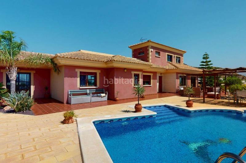 Foto f7171749-9bd3-4c56-893b-8f86261adbb2. Chalet en garrobillo villa en venta en aguilas, 4 dormitorios. en Alcázares (Los)