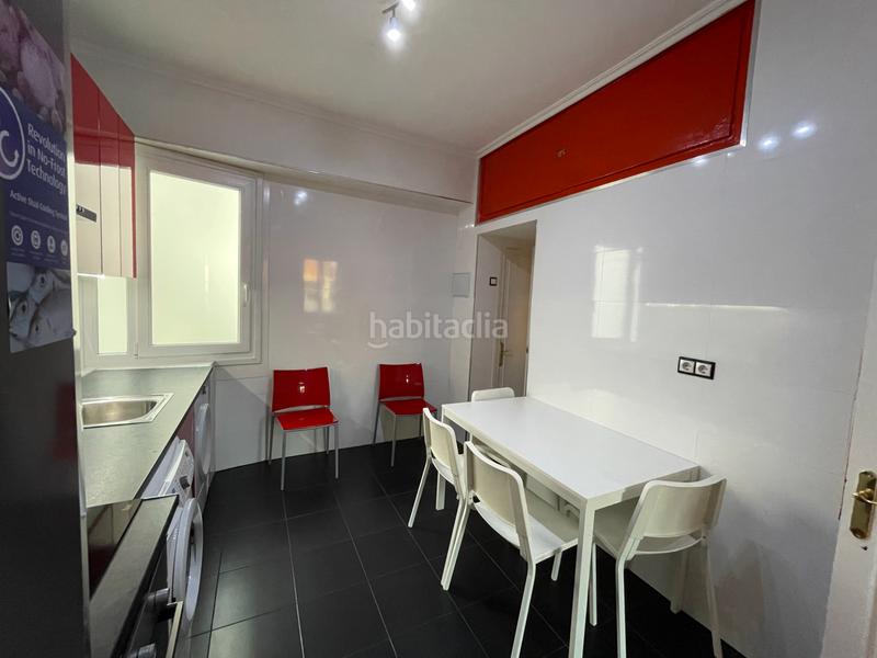 Foto 0bd98215-bd43-4d65-9cb9-e46621b37adf. Alquiler piso en autonomia kalea 4 alquiler para empresas/estudiantes/periodos cortos en autonomía- en Bilbao