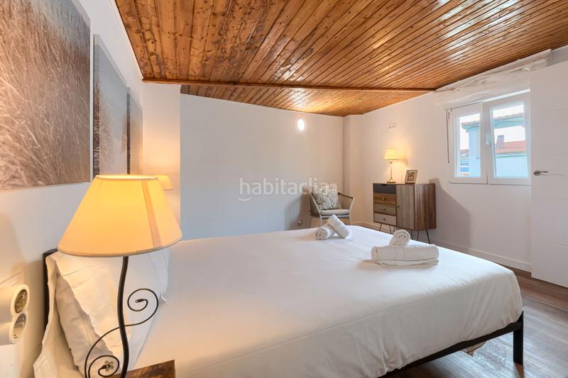 Foto fe67a442-6f93-4431-a830-4a549d105d6e. Lloguer xalet amb calefacció aparcament piscina a Castro - Urdiales