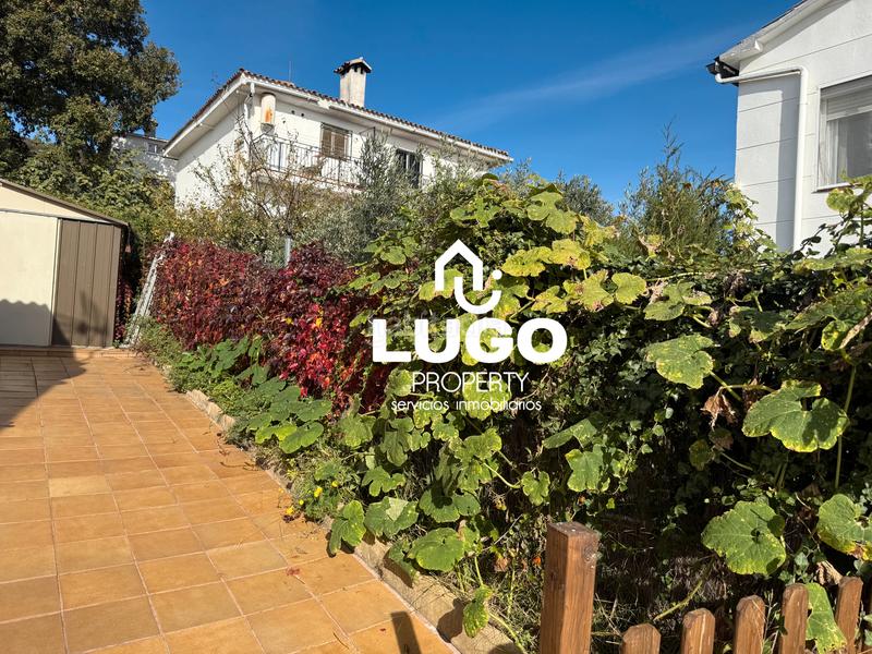 Foto f8982c5d-3151-424a-9c95-b36a33b0d81f. Maison avec cheminée piscine dans Sant Iscle de Vallalta