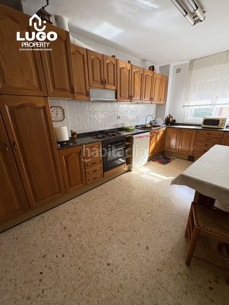 Foto f61f9695-9947-47fb-af35-2c854b2c5db0. Dúplex amb calefacció a Fondo Santa Coloma de Gramenet