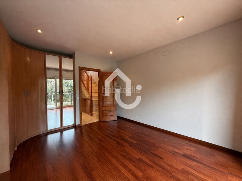 Foto 069933ad-cd37-4565-8c24-bfa1db59ab82. Casa amb calefacció aparcament a Sant Andreu de Palomar Barcelona