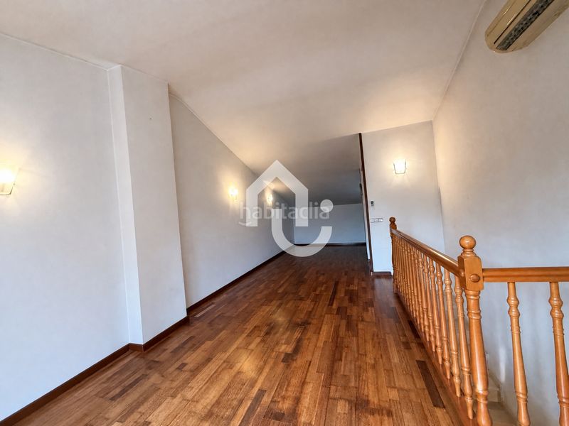 Foto b232ffa1-3ddb-41d4-afa9-b01bd9c850e1. Casa amb calefacció aparcament a Sant Andreu de Palomar Barcelona