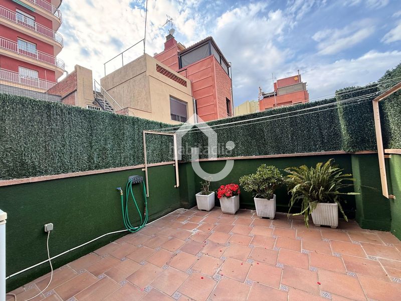 Foto dca1f9ca-1c99-4601-ac1d-41d0f72dad06. Casa amb calefacció aparcament a Sant Andreu de Palomar Barcelona