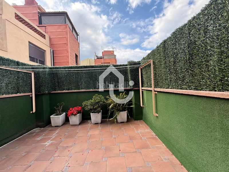 Foto ebfacf50-9528-4807-9367-0d153755e375. Casa amb calefacció aparcament a Sant Andreu de Palomar Barcelona