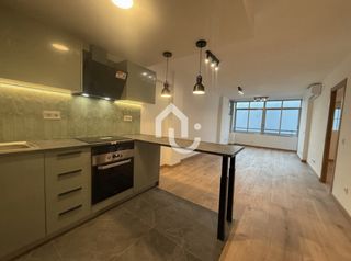 Appartamento in Carrer de víctor català 13. Magnifico piso de 2 habitaciones reformado !!!