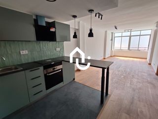 Flat in Carrer de víctor català 13. Magnifico piso de 2 habitaciones reformado !!!