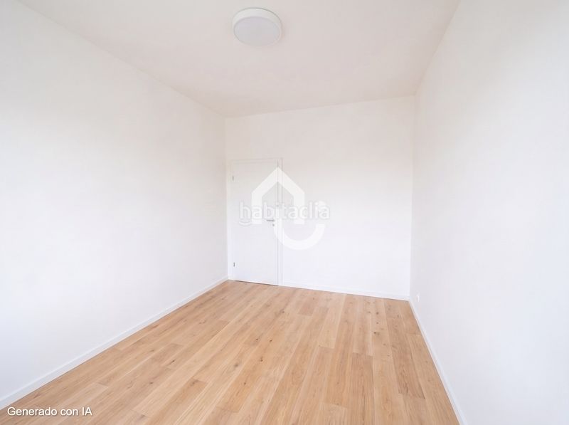 Foto 4b26f846-8a4f-4b1d-9770-1dfd4405bd9b. Casa adossada a Sant Andreu de Palomar Barcelona
