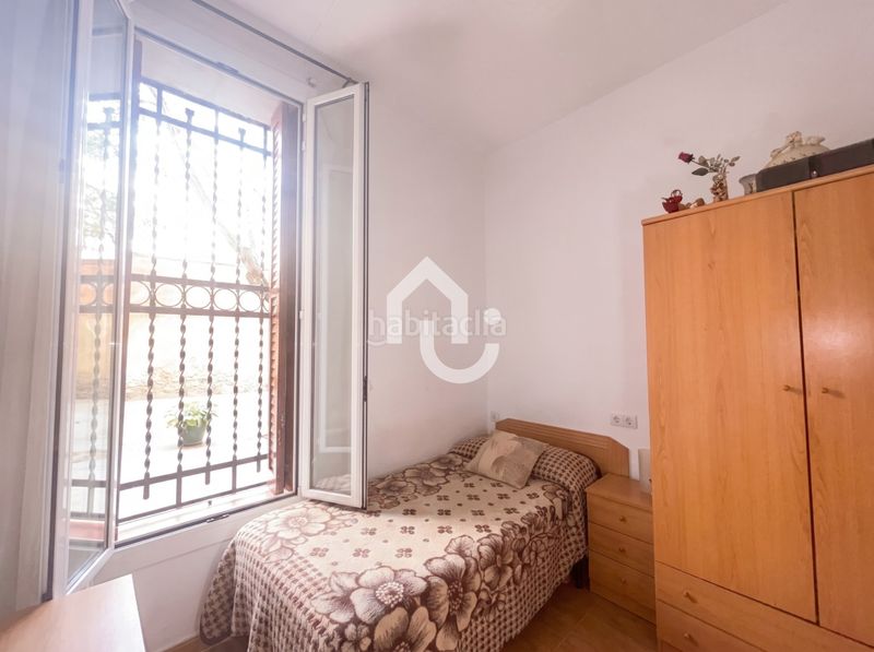 Foto e2cfe8d5-0a02-400a-a9f0-801fe70fbde1. Casa adossada a Sant Andreu de Palomar Barcelona