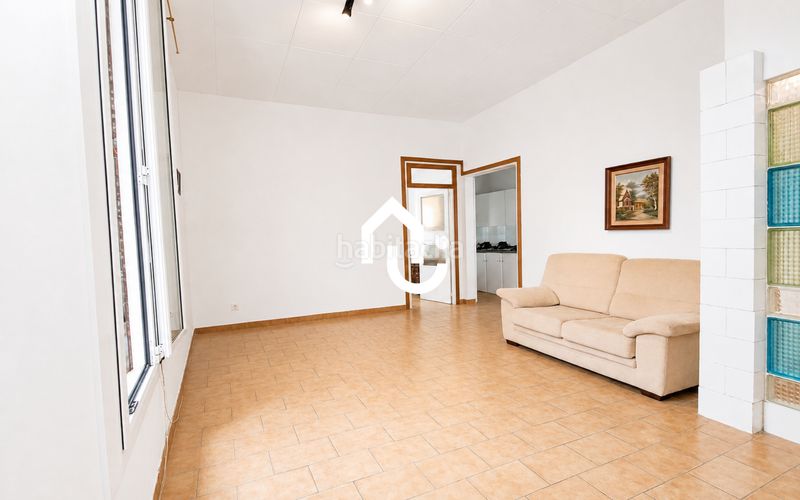 Foto c93d2540-8857-4439-bc85-0a1d9085f3d9. Planta baixa a Sant Andreu de Palomar Barcelona